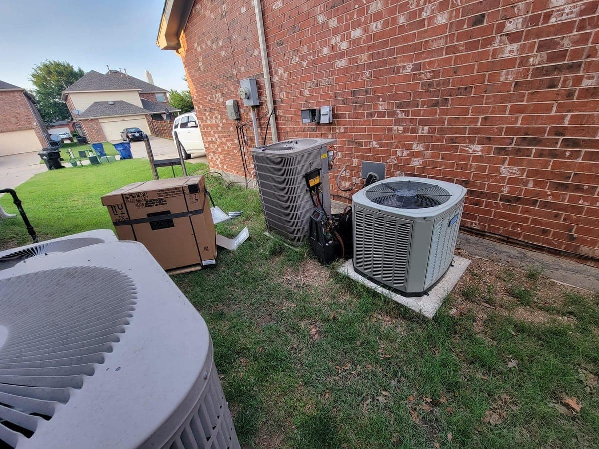 Old vs new AC condenser replacement in Farmers Branch by Frosty's HVAC